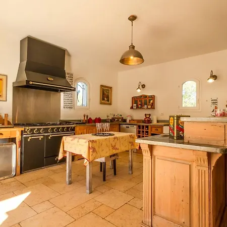 Provencale - 10 Pers. - Fr-1-816-48 Villa